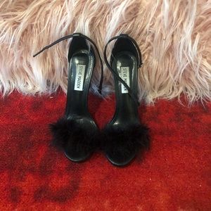Black fluffy open toe princess heels
